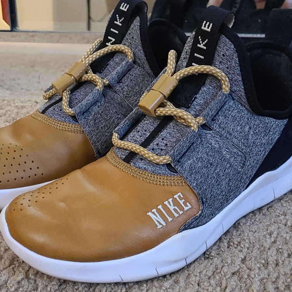 Nike free rn cmtr